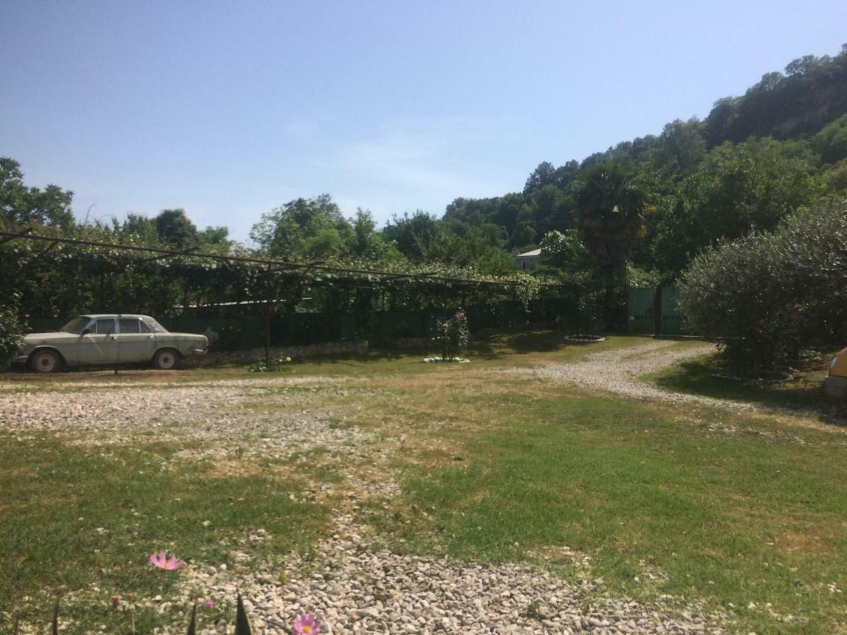 Guesthouse At Oleg'S Zolotoy Bereg Gudauta Exterior photo