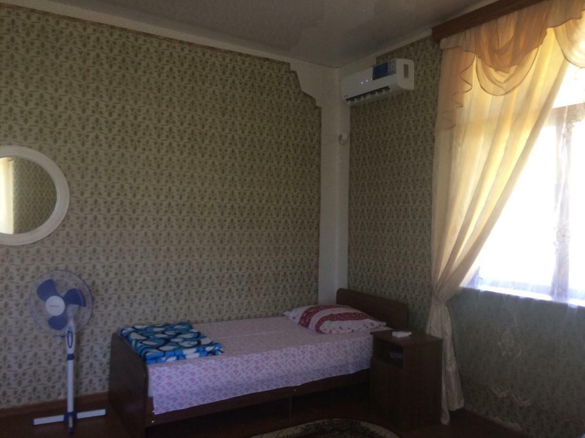 Guesthouse At Oleg'S Zolotoy Bereg Gudauta Exterior photo